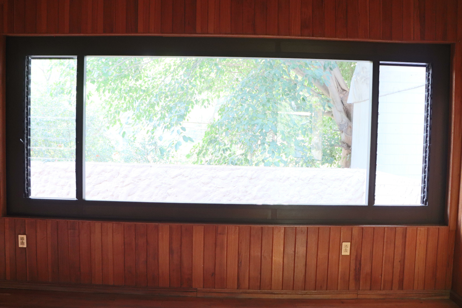 COMMERCIAL HOUSE FOR RENT IN BRENAMIEL OAXACA